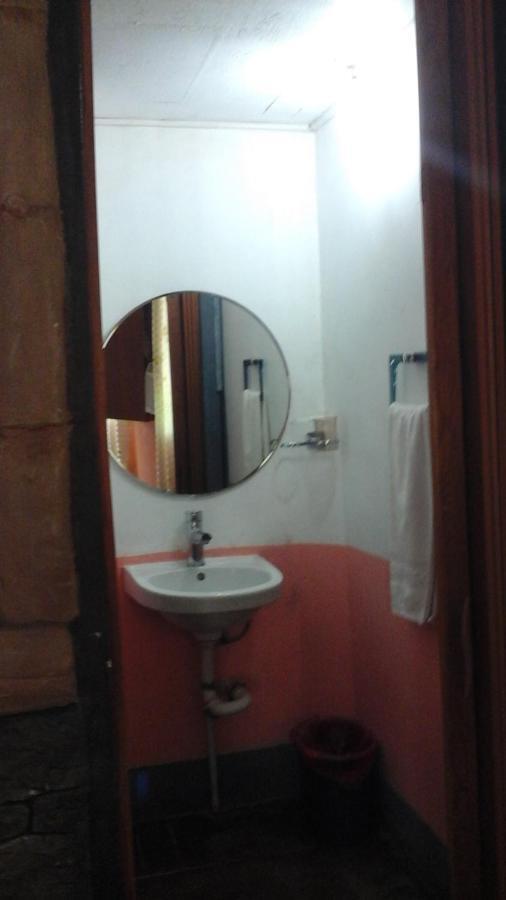 Larmar Homestay *